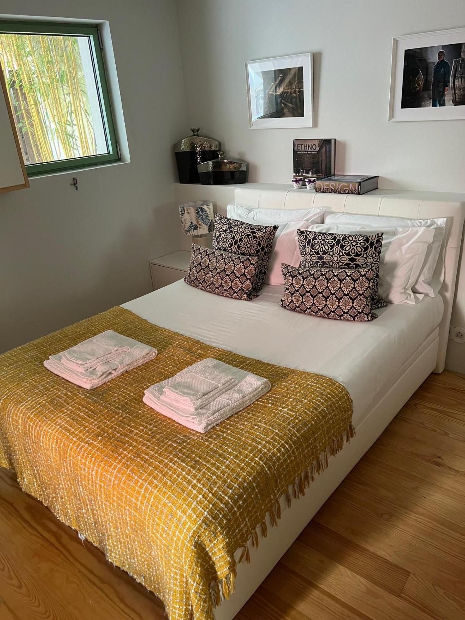 Cativo Flat - Lovely 2 Bedroom Duplex In Porto Luaran gambar